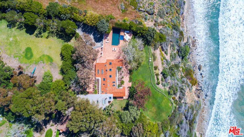 32752 Pacific Coast Highway
