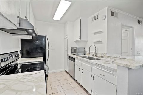 Photo of 23515 Lyons Ave, Valencia, CA 91355 (MLS # SR26075051)