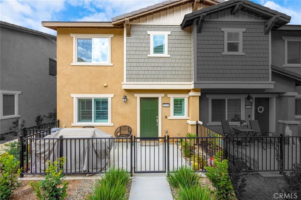 Photo of 19245 Sequoia Grove St, Riverside, CA 92507 (MLS # CV25243675)