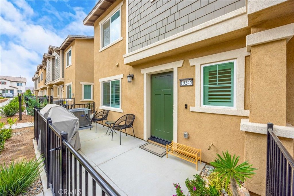 Photo of 19245 Sequoia Grove St, Riverside, CA 92507 (MLS # CV25243675)