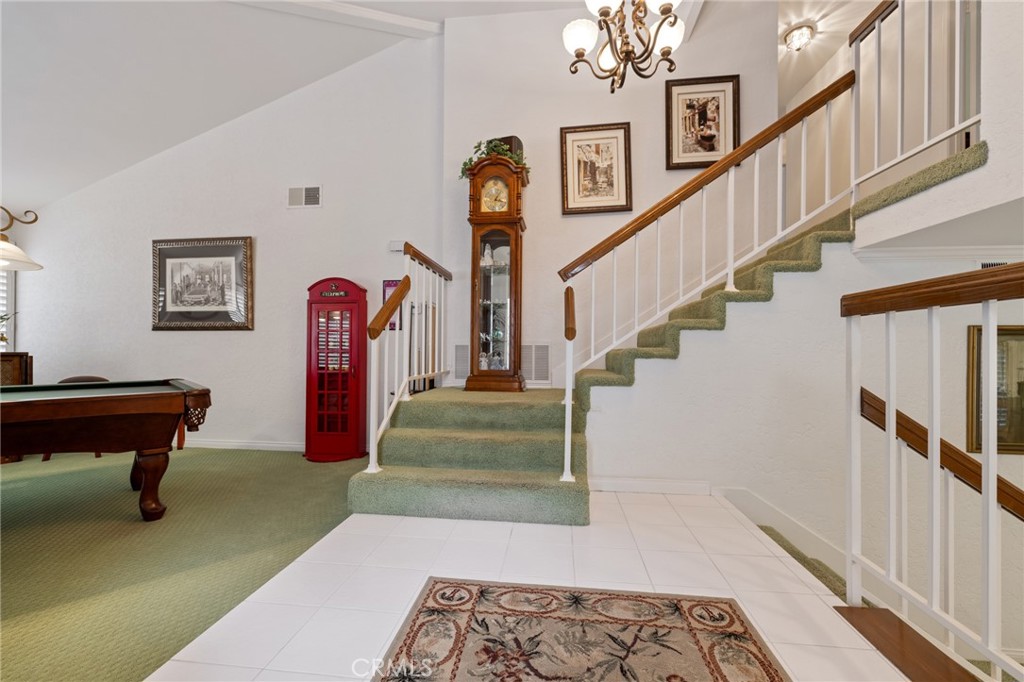 1081 Oak Canyon Way