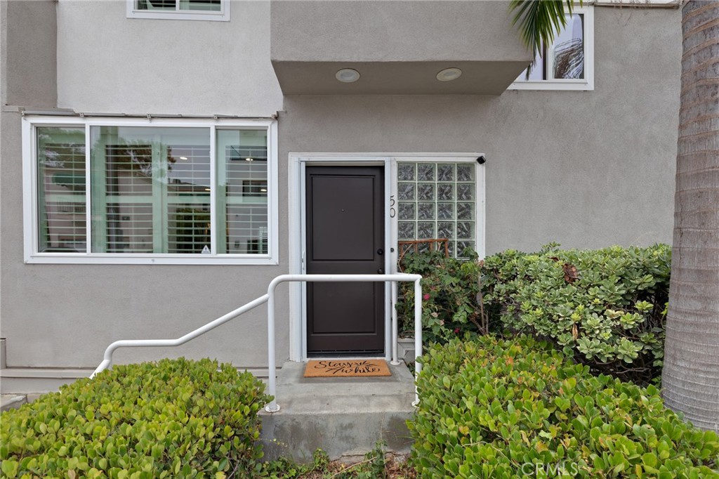 501 Herondo Street 50