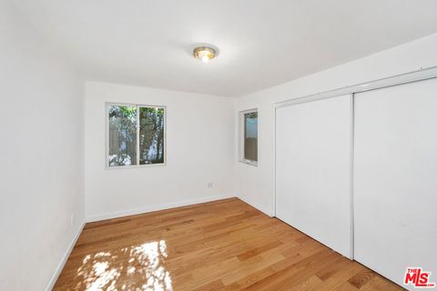 Tiny photo for 550 Almar Avenue, Pacific Palisades, CA 90272 (MLS # 26652221)