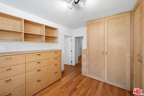 Tiny photo for 550 Almar Avenue, Pacific Palisades, CA 90272 (MLS # 26652221)