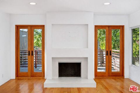 Tiny photo for 550 Almar Avenue, Pacific Palisades, CA 90272 (MLS # 26652221)