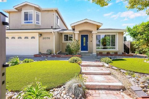 Photo of 2076 Mento Dr Dr, Fremont, CA 94539 (MLS # 41129778)