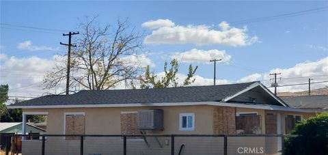 Photo of 303 2nd Ave AVE, Taft, CA 93268 (MLS # TR26117740)