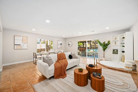 13133 Calle De Las Rosas San Diego CA 92129