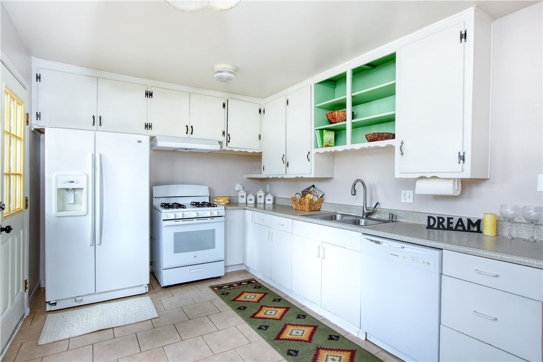 1236 Cayucos Drive