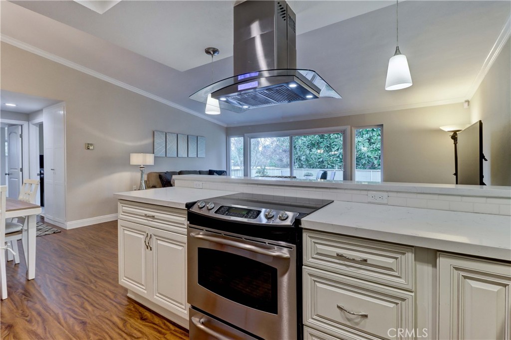 731 Avenida Majorca O