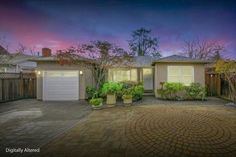 Photo of 118 Alexander Avenue, Redwood City, CA 94061 (MLS # ML82030506)