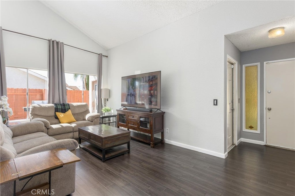 6993 La Praix Street