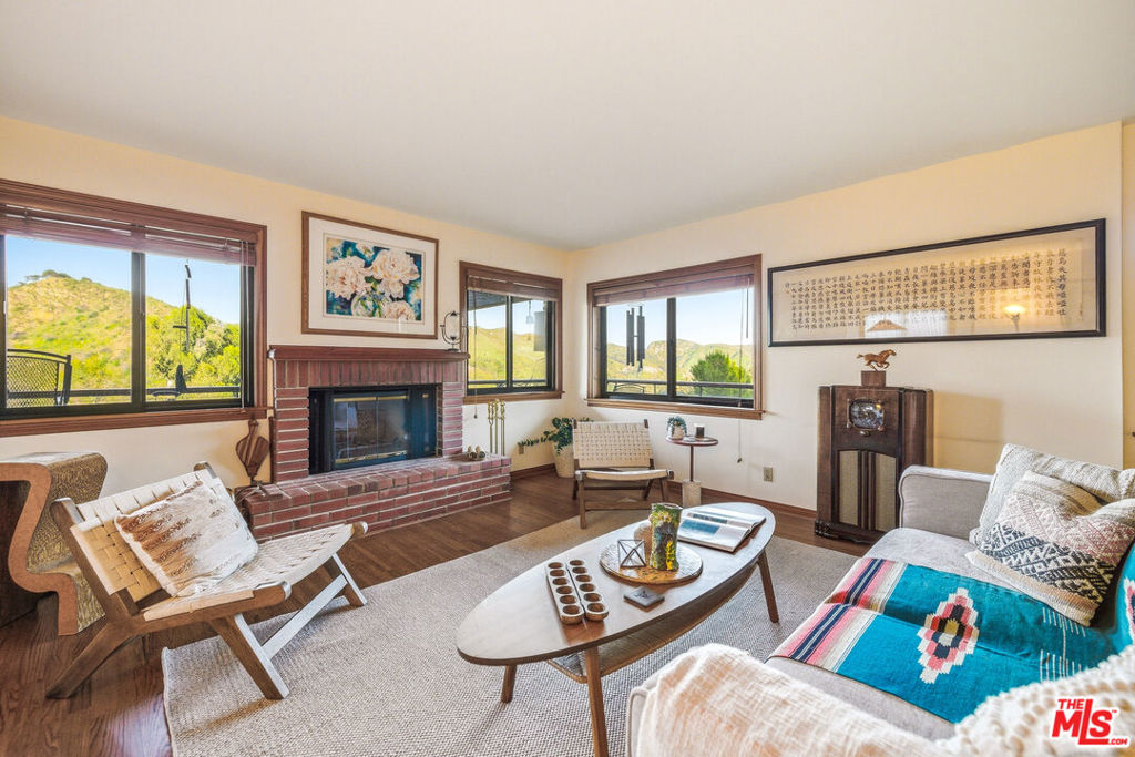 19818 Valley View Drive