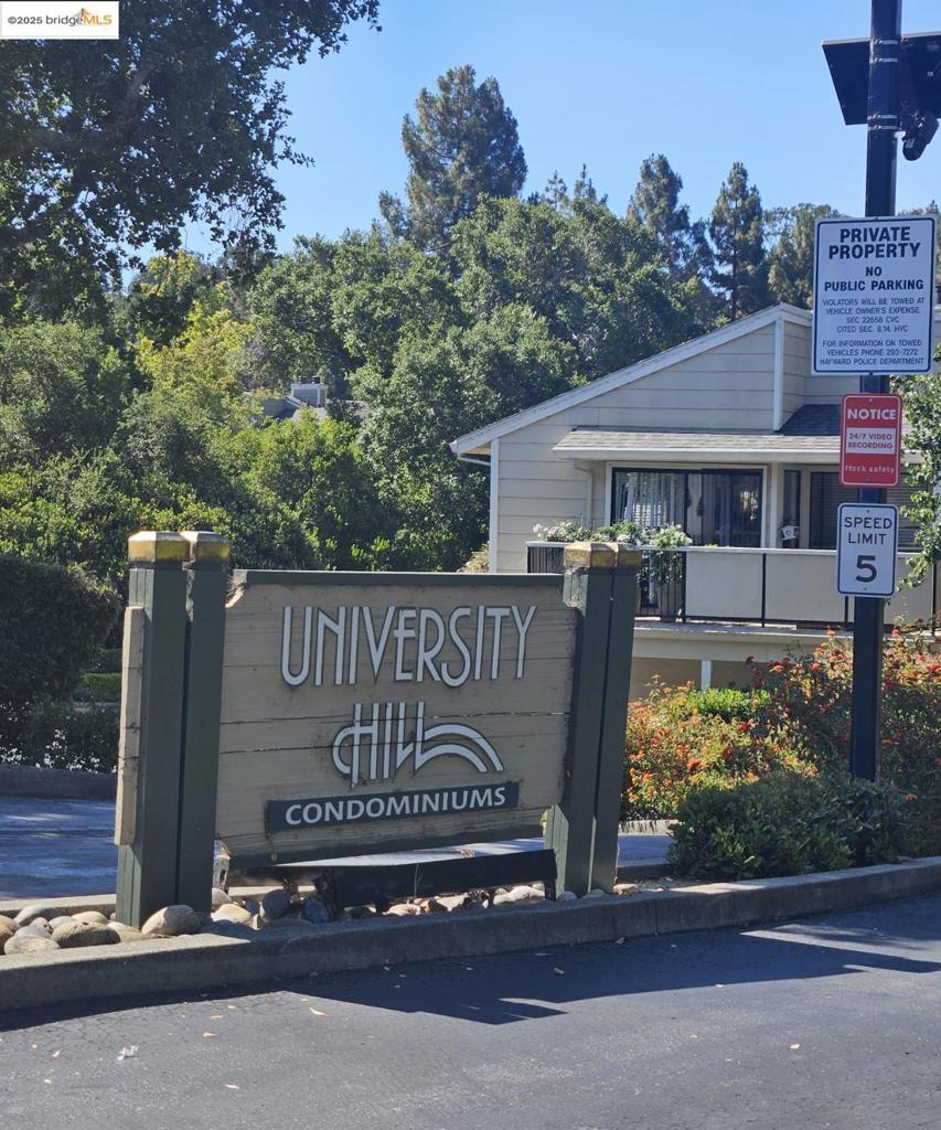 UNIVERSITY HILLS - Residential