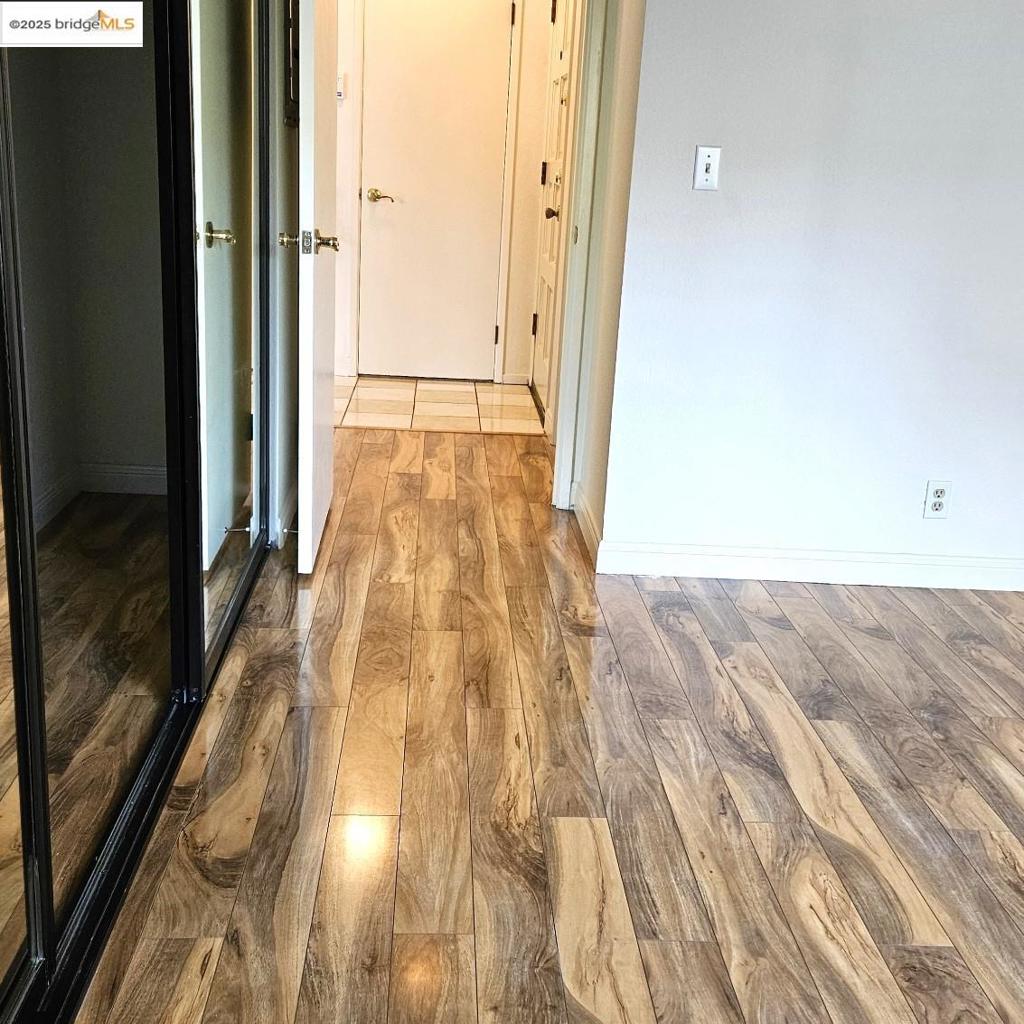 UNIVERSITY HILLS - Residential