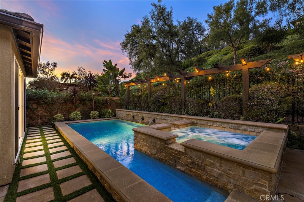 27694 Manor Hill Road