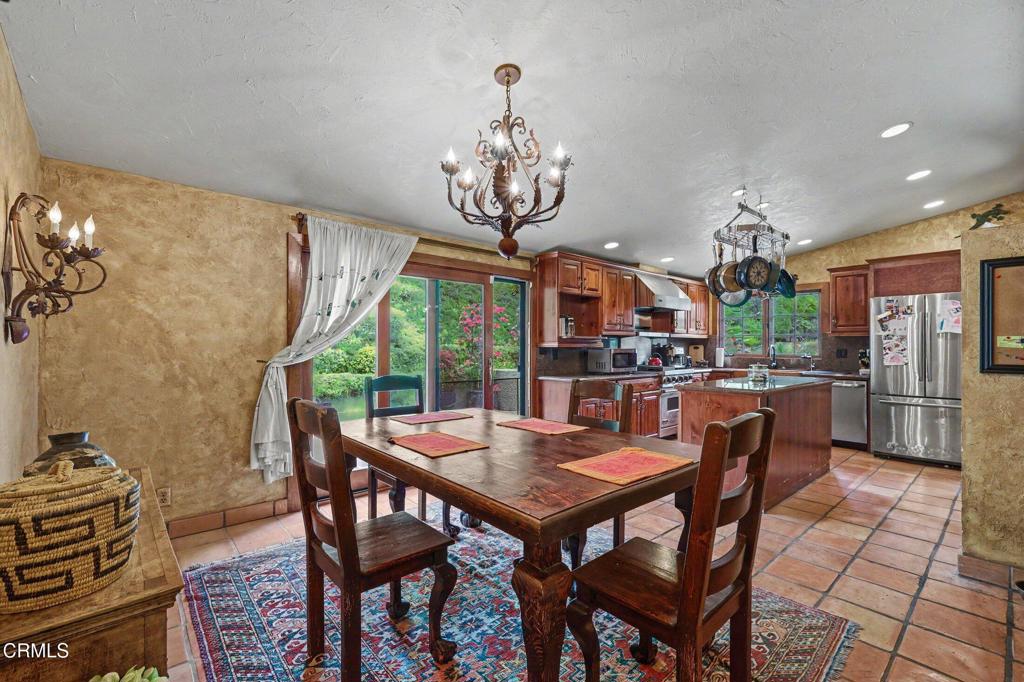 4258 Avenida Prado