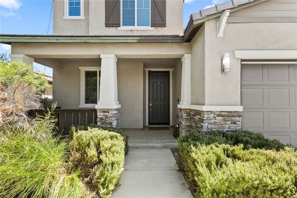 1171 Poinsettia Cir