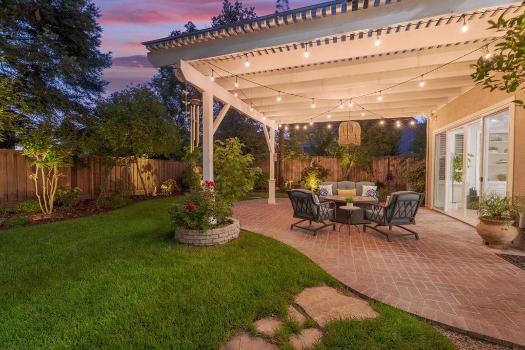 19125 Eagle View Drive