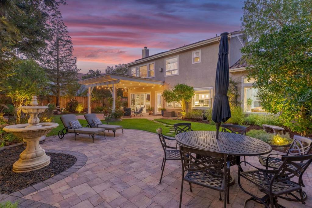 19125 Eagle View Drive