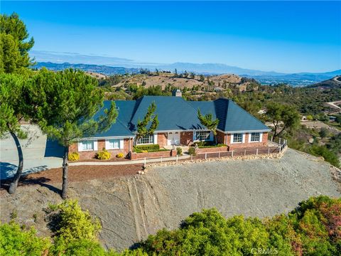 Photo of 26100 Calle Corveta, Temecula, CA 92590 (MLS # IV25241449)