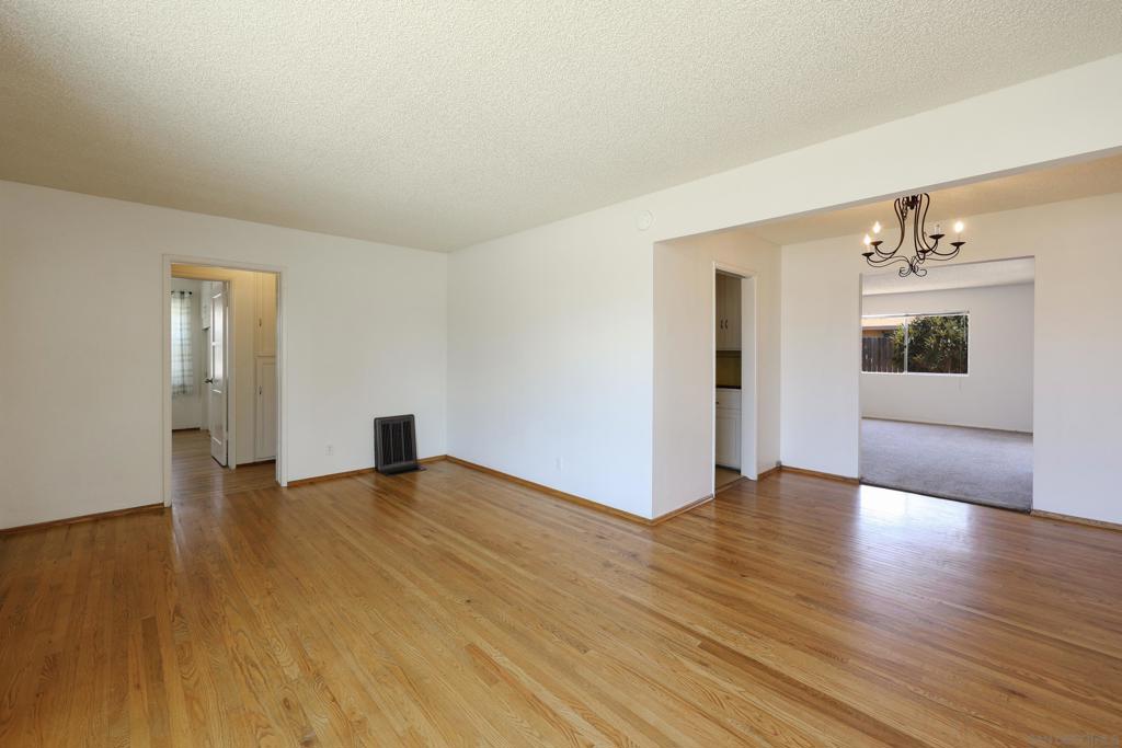 587 Jefferson Ave