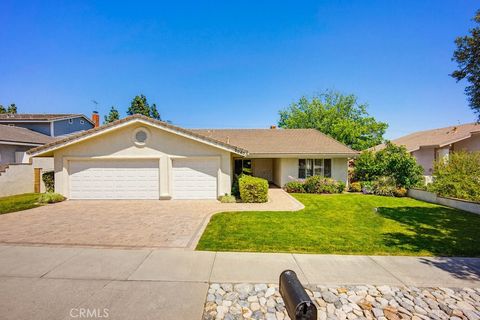 Photo of 2040 N Albright Avenue, Upland, CA 91784 (MLS # NS26114673)