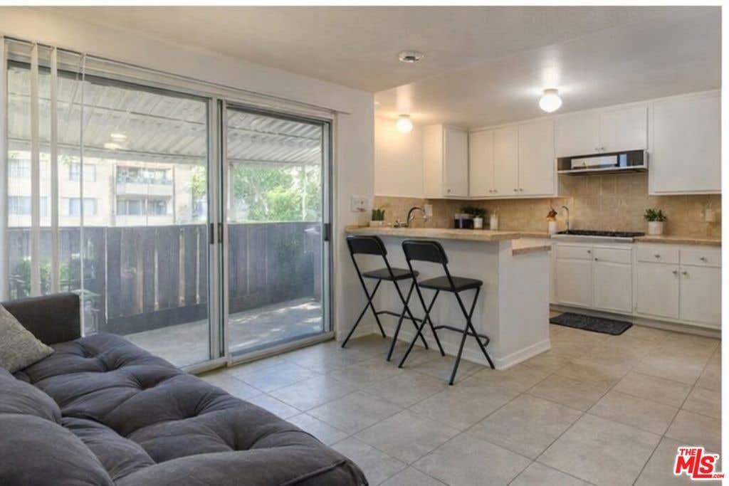 Photo of 7000 S La Cienega Boulevard #28, Inglewood, CA 90302 (MLS # 26655281)