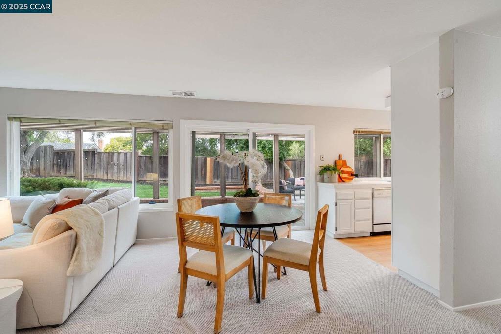 THECRSINGS - Residential Lease