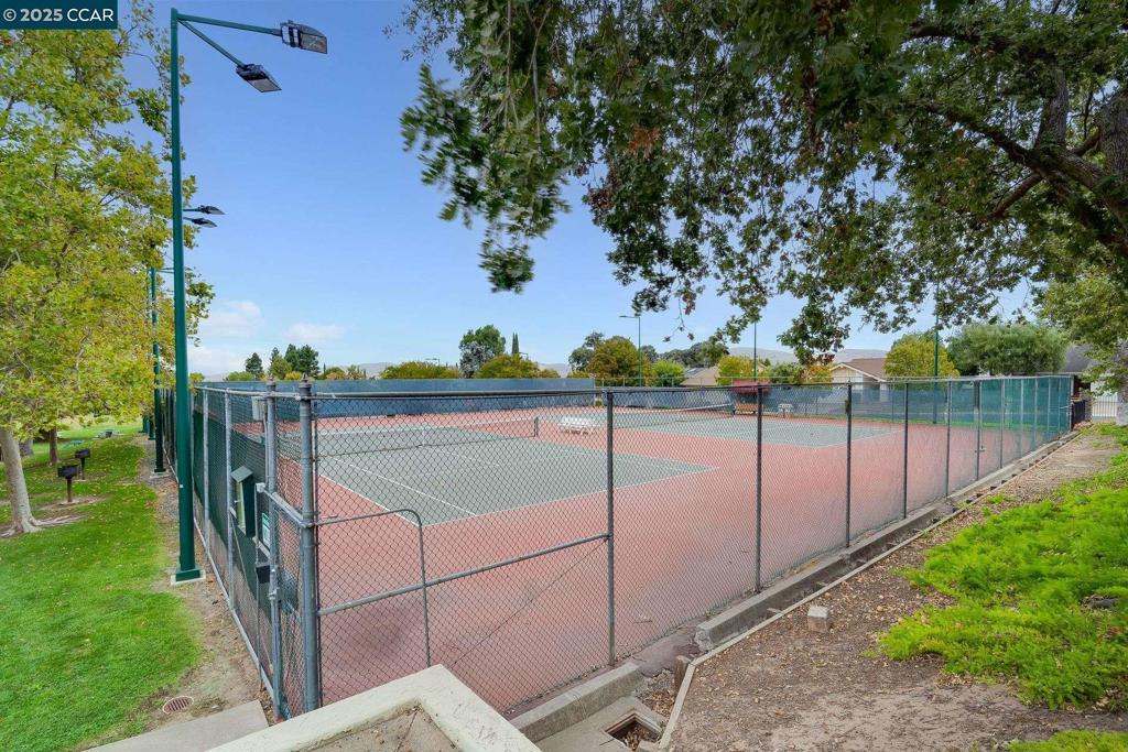 THECRSINGS - Residential Lease