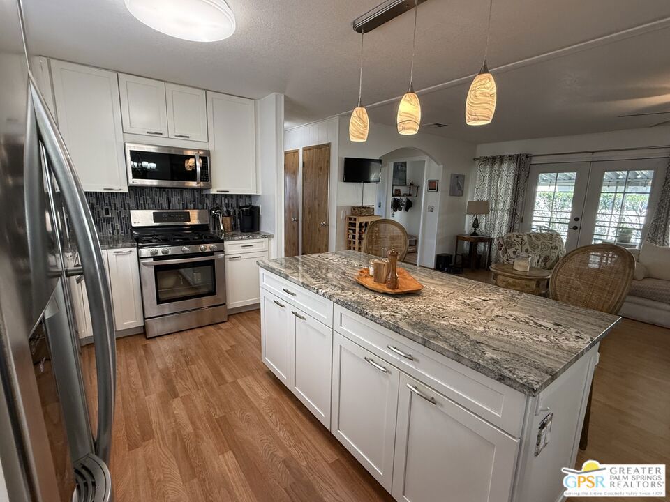 Hidden Springs - Manufactured In Park