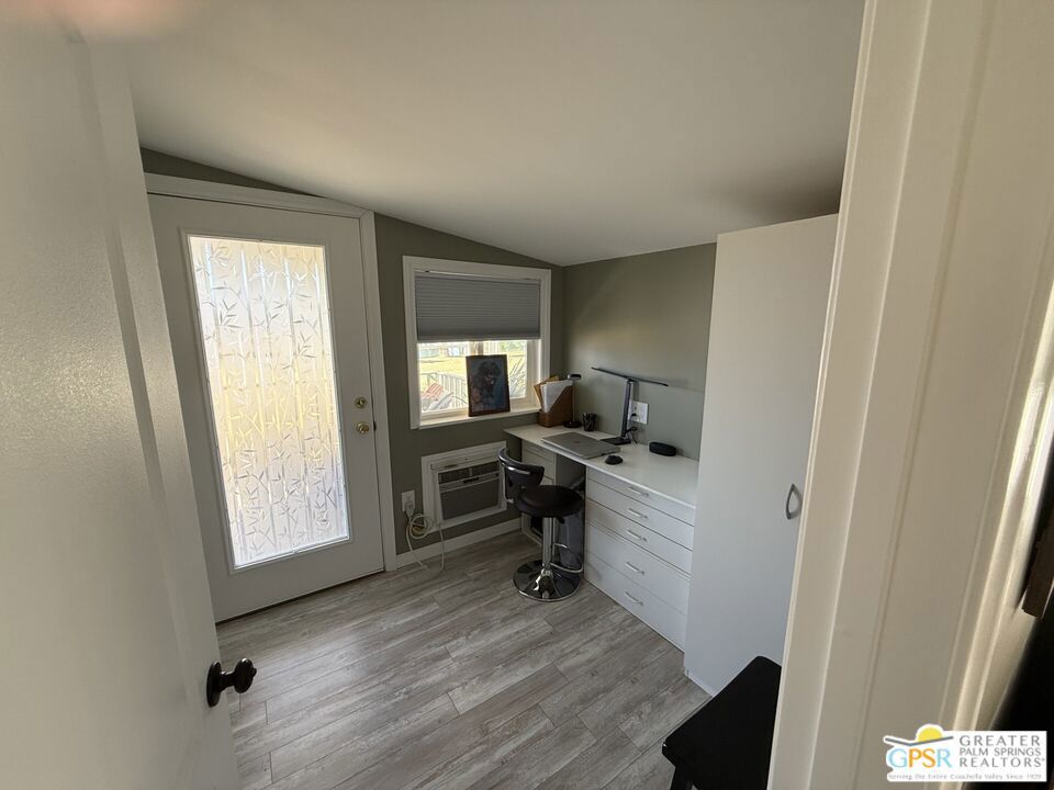 Hidden Springs - Manufactured In Park