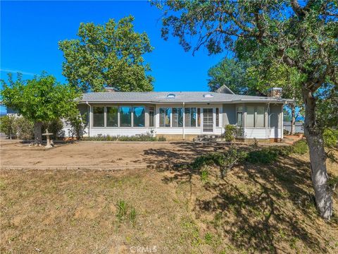 Photo of 2527 Dessie Dr, Lakeport, CA 95453 (MLS # LC26074549)