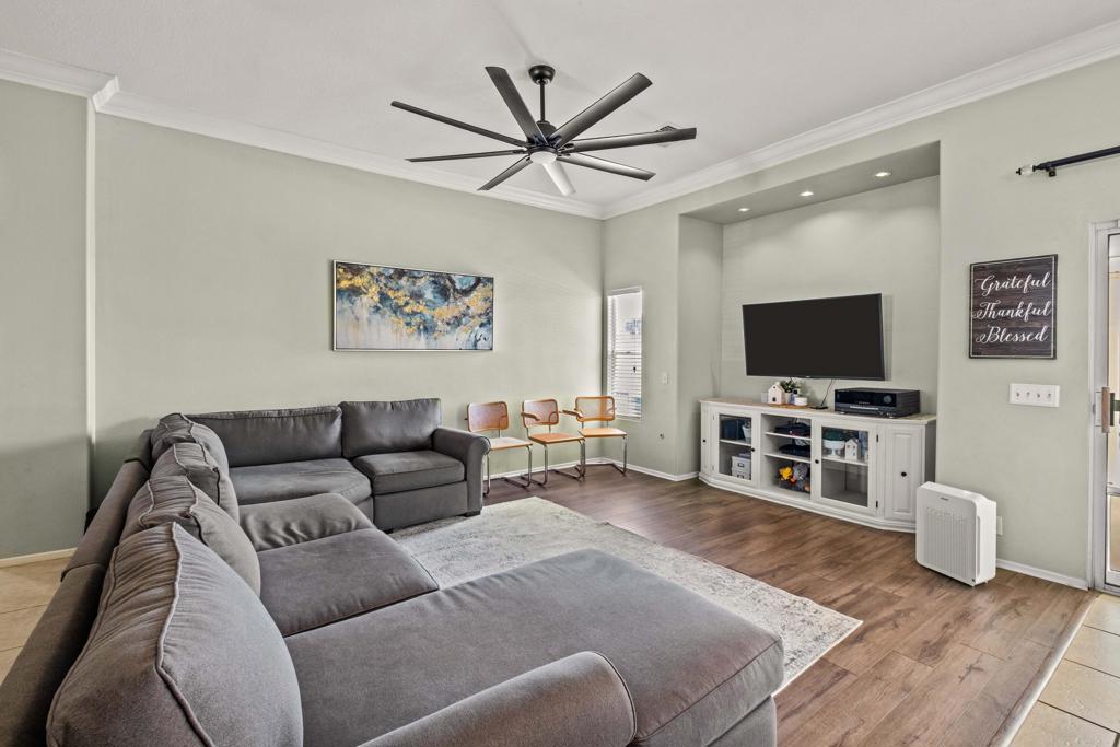 La Pasada - Residential