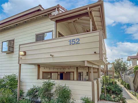 Photo of 152 Maegan Place #8, Thousand Oaks, CA 91362 (MLS # SR26057405)