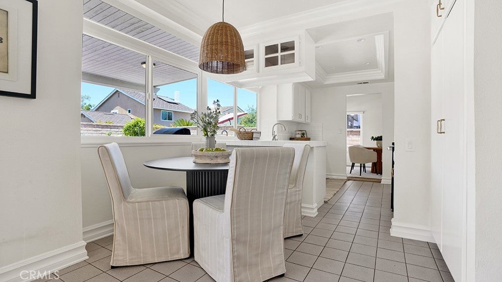 22995 Ashwood