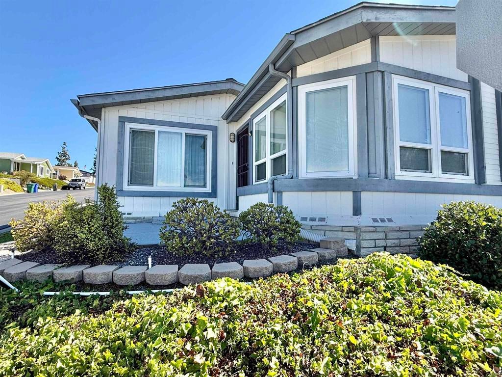 2299 Lindsay Drive