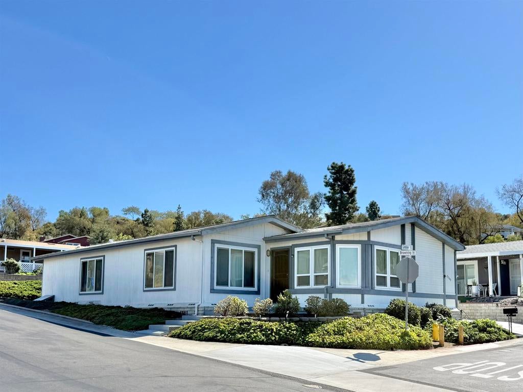 2299 Lindsay Drive