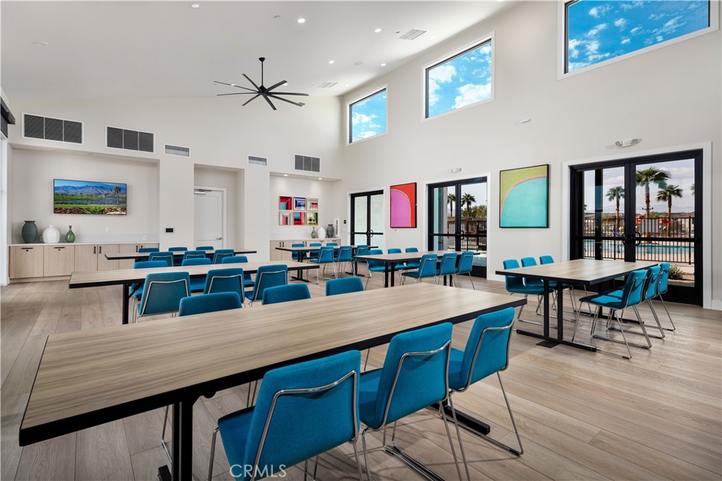 Stella University Park - Residential