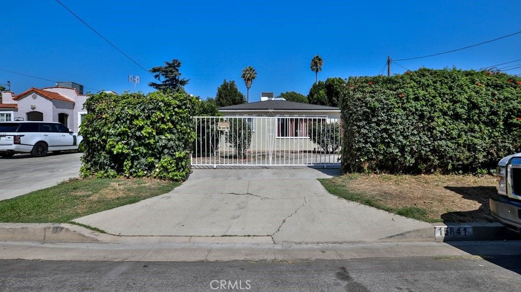 Photo of 15841 Marlin Place, Van Nuys, CA 91406 (MLS # WS25188482)