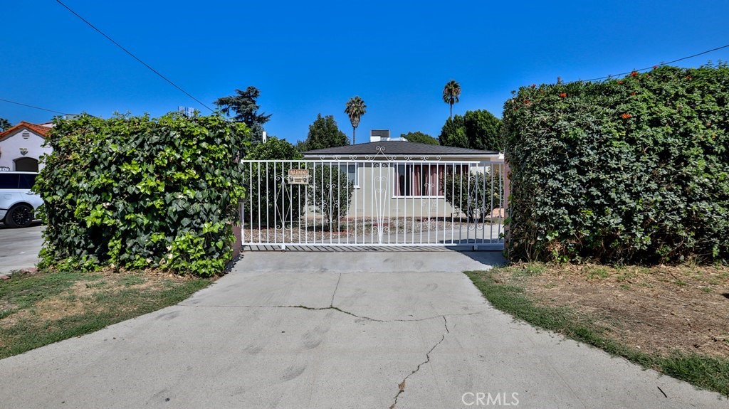 Recently remodeled 2 bedroom 2 bath, with a den single family home in Lake Balboa. 1 car detached garage with carport. Gated with good size front yard and backyard. There are several fruit trees. Pomegranate, Avocado, Orange, Lemon, Tangerine, etc. Renovations include: new sewer, copper pipping, roof, exterior and interior painting, AC motor, and fence. Central AC and heating. Outdoor built in table and bench. Built in BBQ. Laundry - washer and dryer hook up in exterior closet. Conveniently next to the 405 freeway. Minutes away from the Van Nuys Airport and Lake Balboa.