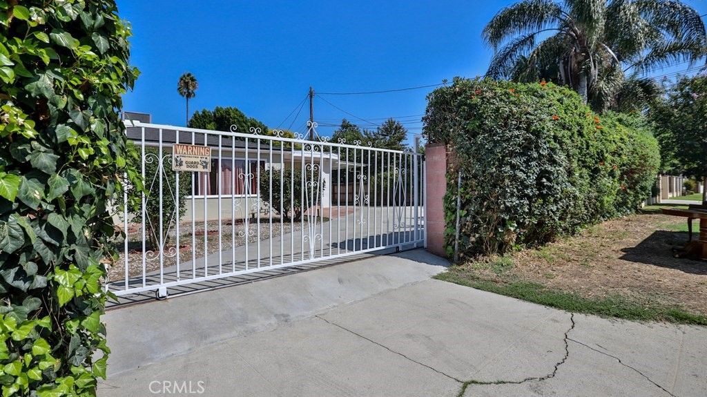 Photo of 15841 Marlin Place, Van Nuys, CA 91406 (MLS # WS25188482)