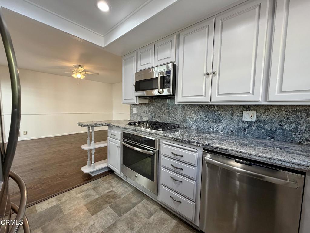 Laurelwood Homes - 2715 - Residential Lease