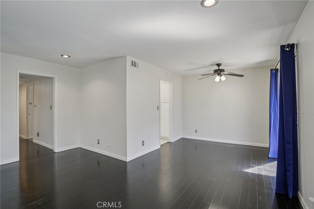 3939 N Virginia Road 216