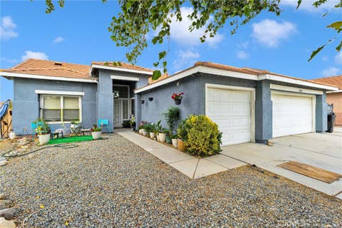 Photo of 12983 Stanford Drive, Victorville, CA 92392 (MLS # CV26121757)