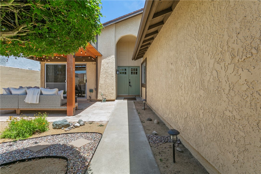 26551 Fresno Dr