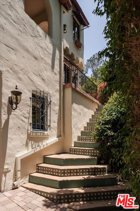 Properties 1 2030 Laurel Canyon Boulevard