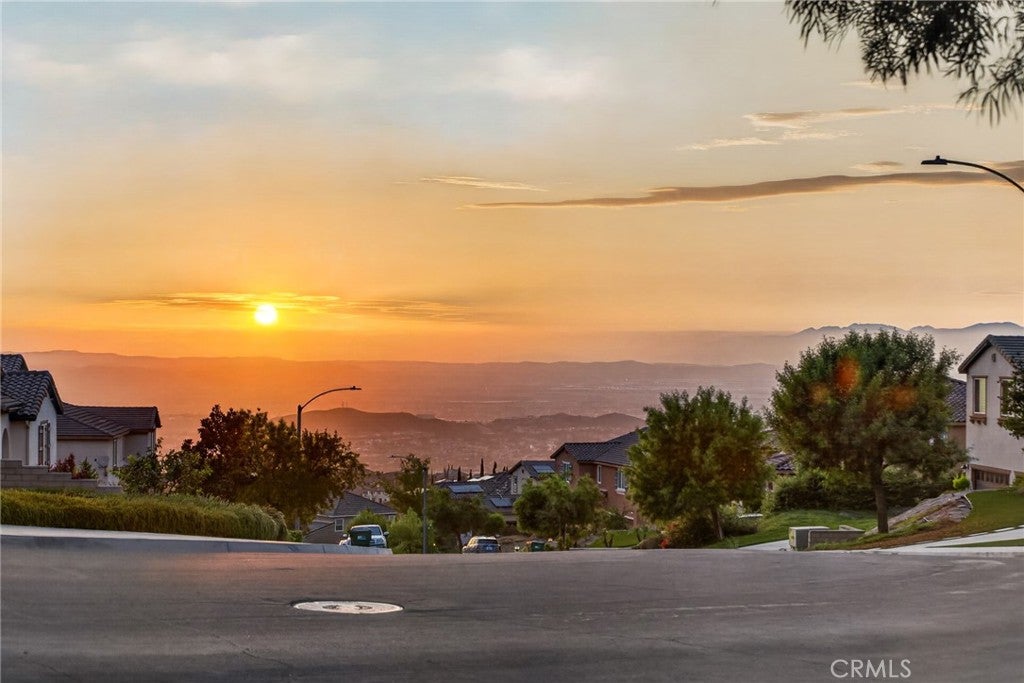 16796 Golden Bluff Loop