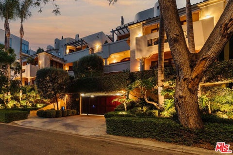 Photo of 9024 Cynthia Street #204, West Hollywood, CA 90069 (MLS # 26864201)