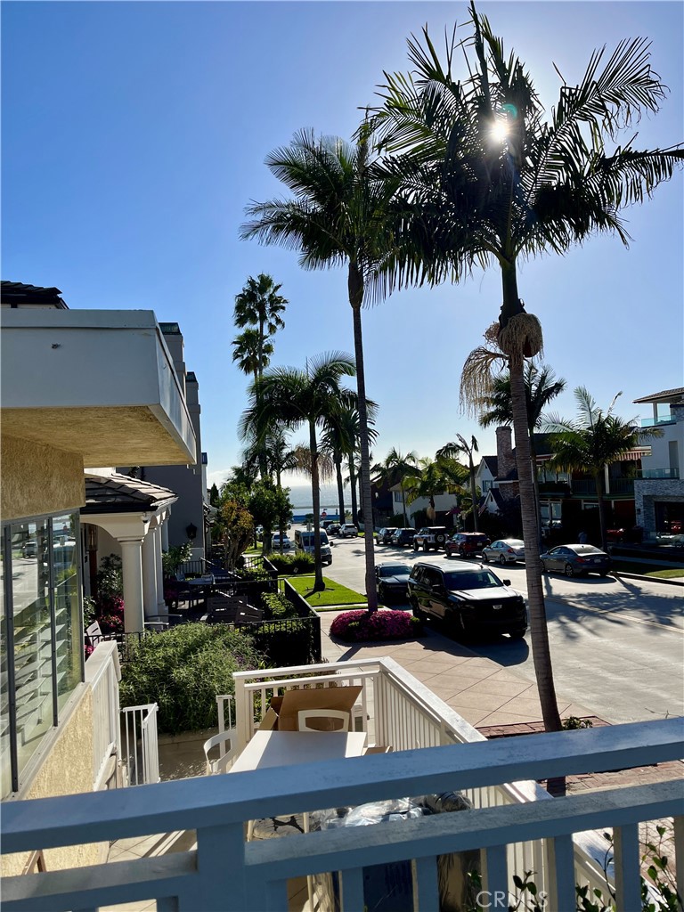 Corona del Mar South of PCH (CDMS) - Residential Lease
